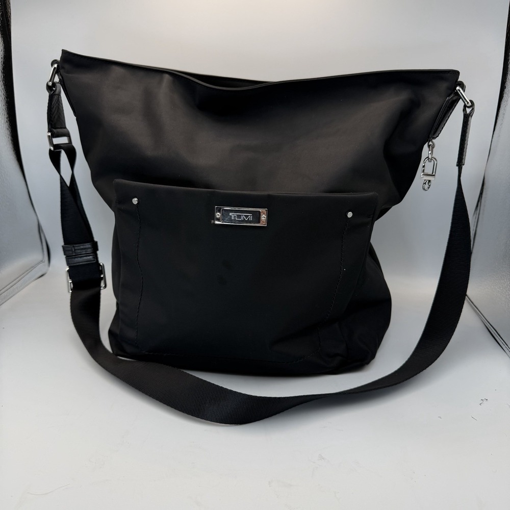 Tumi Black Nylon Crossbody Shoulder Bag Sacoche Authentic
